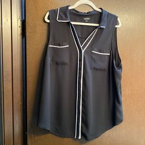 Torrid Madison Georgette Tank Sz 2X Black and White Piping